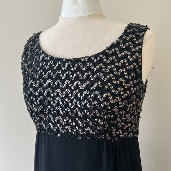 Vintage 1960s Black Wiggle Dress - Picture 2 of 5